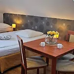 Bed & Breakfast Letnia Jacuzzi & Sauna 3*