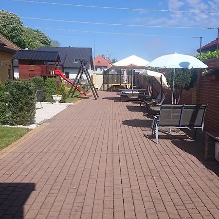 Nocleg ze śniadaniem Letnia Jacuzzi & Sauna Darłowo