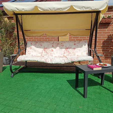 Nocleg ze śniadaniem Letnia Jacuzzi & Sauna Darłowo
