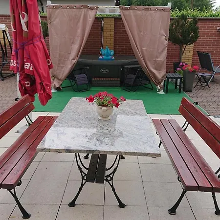 Letnia Jacuzzi & Sauna