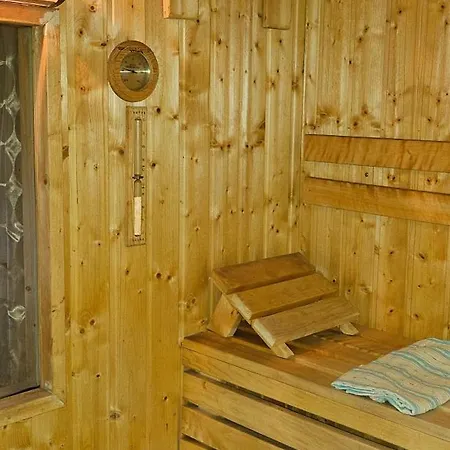 Bed & Breakfast Letnia Jacuzzi & Sauna