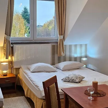 Letnia Jacuzzi & Sauna Bed & Breakfast *