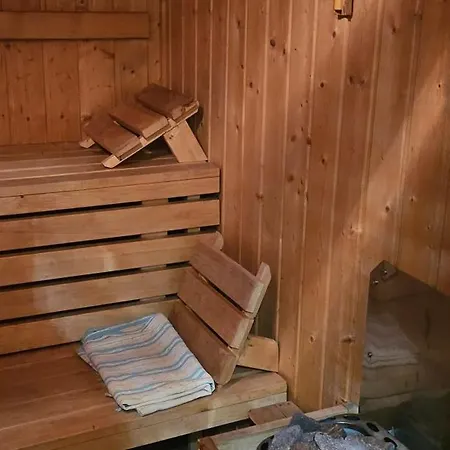 Nocleg ze śniadaniem Letnia Jacuzzi & Sauna Darłowo