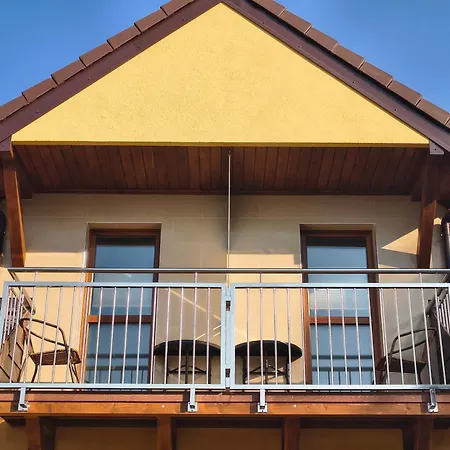 Nocleg ze śniadaniem Letnia Jacuzzi & Sauna 3*