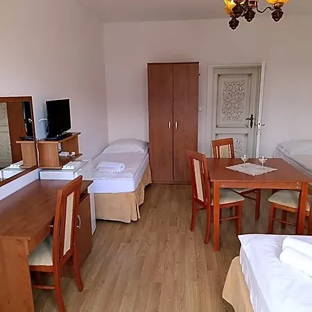 Panzió Letnia Jacuzzi & Sauna 3*