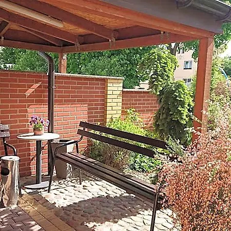 Letnia Jacuzzi & Sauna Panzió 3*