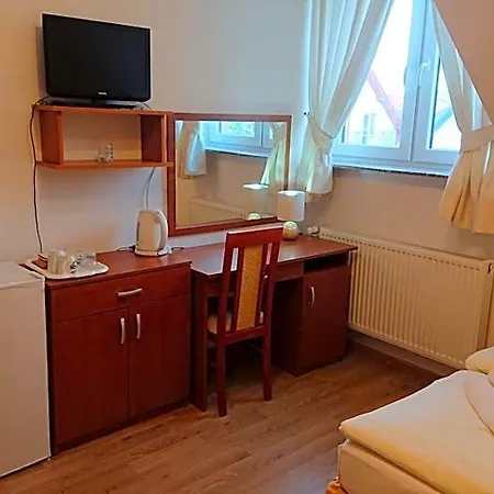 Letnia Jacuzzi & Sauna 3*