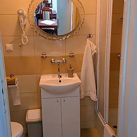 Oda ve Kahvaltı Letnia Jacuzzi & Sauna