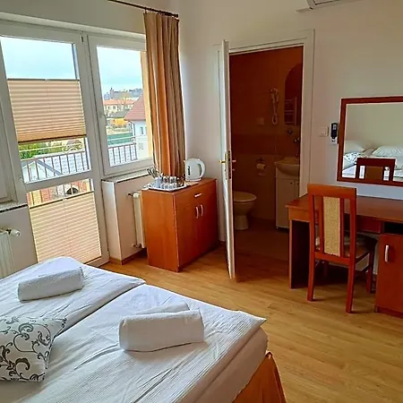 Letnia Jacuzzi & Sauna Panzió