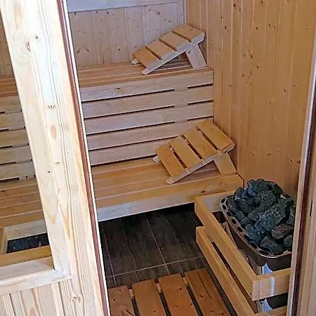 Bed & Breakfast Letnia Jacuzzi & Sauna 3*