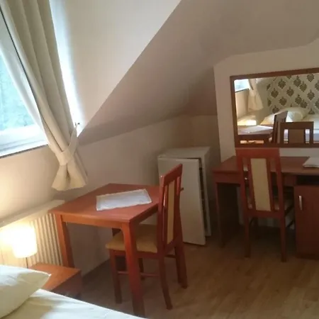 Letnia Jacuzzi & Sauna Bed & Breakfast 3*