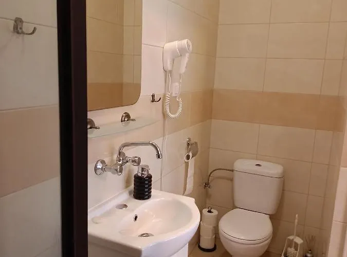 Letnia Jacuzzi & Sauna Panzió Darłowo